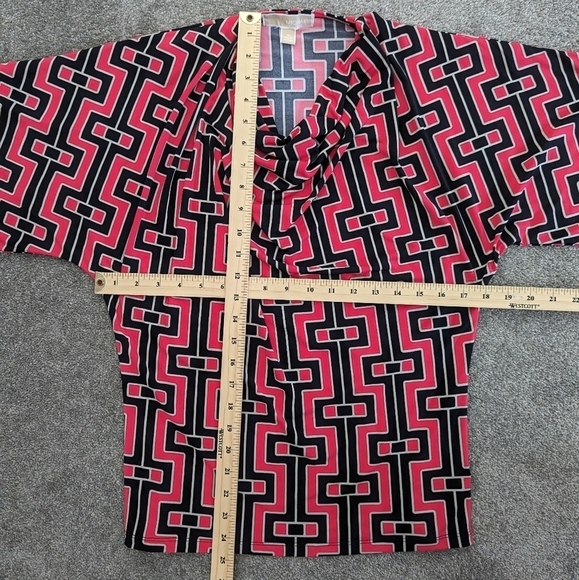 MICHAEL Kors Women's Red Blouse Geometric Print Size Small - Picture 4 of 9